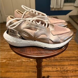 Adidas by Stella McCartney ASMC ultraboost 22Women’s rose gold Metallic sneakers